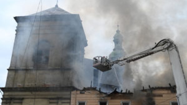 Bombardamentul efectuat de ruşi în centrul istoric din Lviv, „un atac asupra patrimoniului european comun” (Marta Cienkowska)